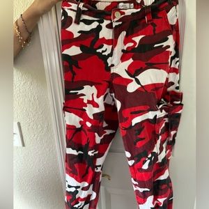 Size medium red camouflage pants